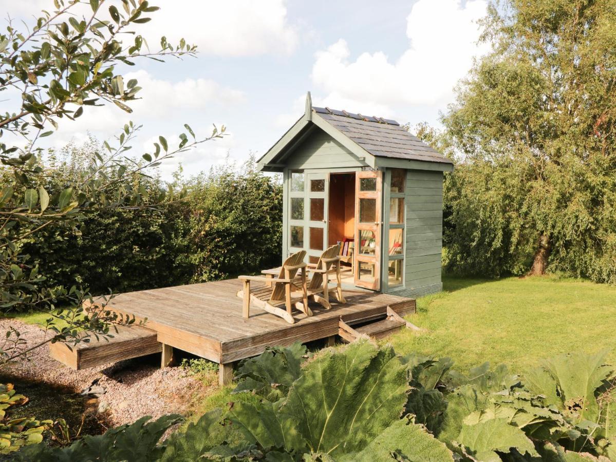 Llain Mai Llangefni Exterior foto