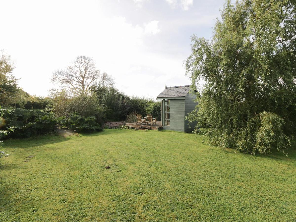 Llain Mai Llangefni Exterior foto
